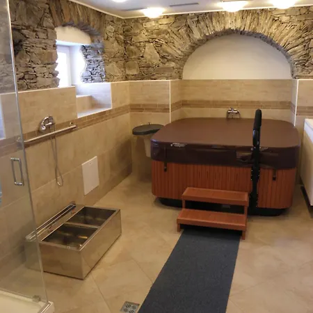 アパート Chata Ski Loučná pod Klínovcem