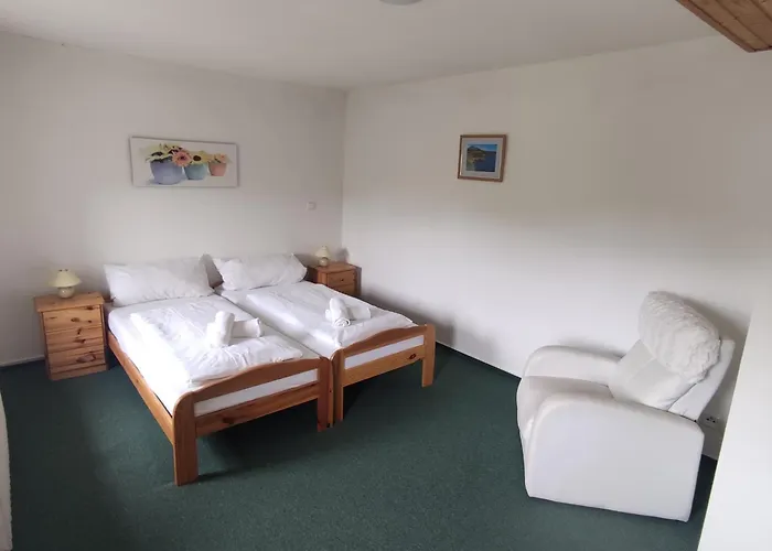 Chata Ski Апартаменты Лоучна-под-Клиновцем